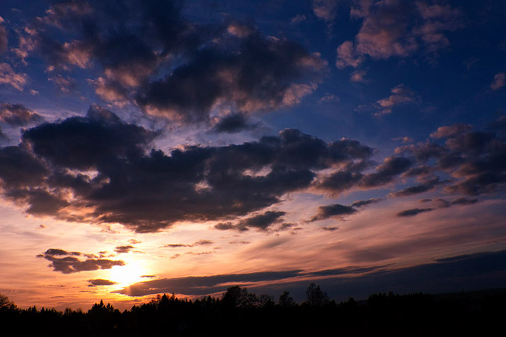 Sonnenuntergang über Adelsberg